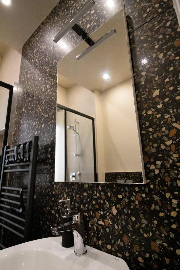 Casa Daura - Your Comfortable Apartment In Bologna - Parking Eksteriør bilde