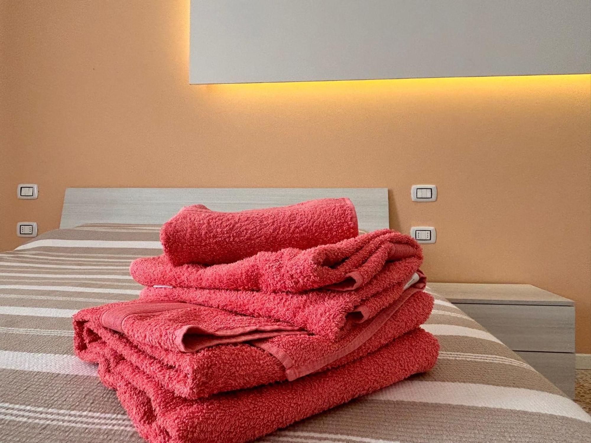 Casa Daura - Your Comfortable Apartment In Bologna - Parking Eksteriør bilde