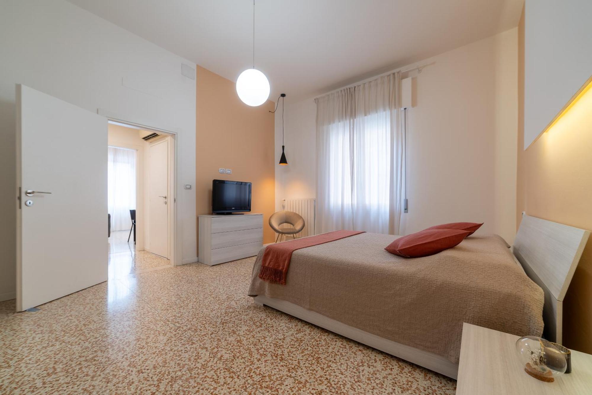 Casa Daura - Your Comfortable Apartment In Bologna - Parking Eksteriør bilde